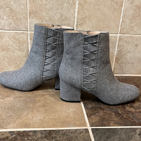 Nine West Grey wool booties, Size 7.5 - Picture 4 of 6
